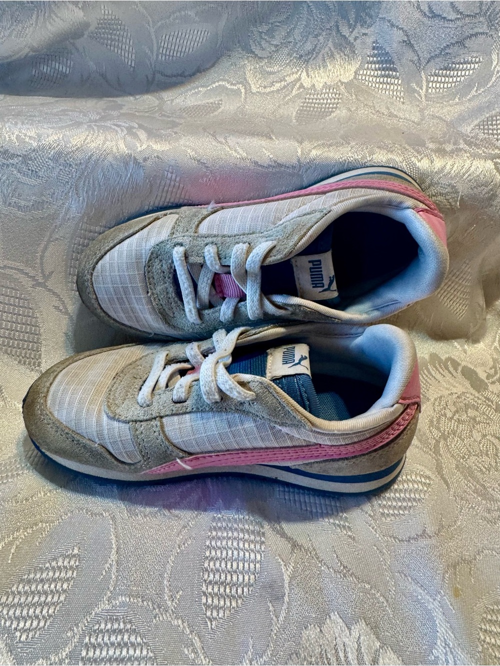 Toddler Girls Puma Sneakers Size 9C